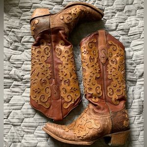 Corral vintage cowgirl boots